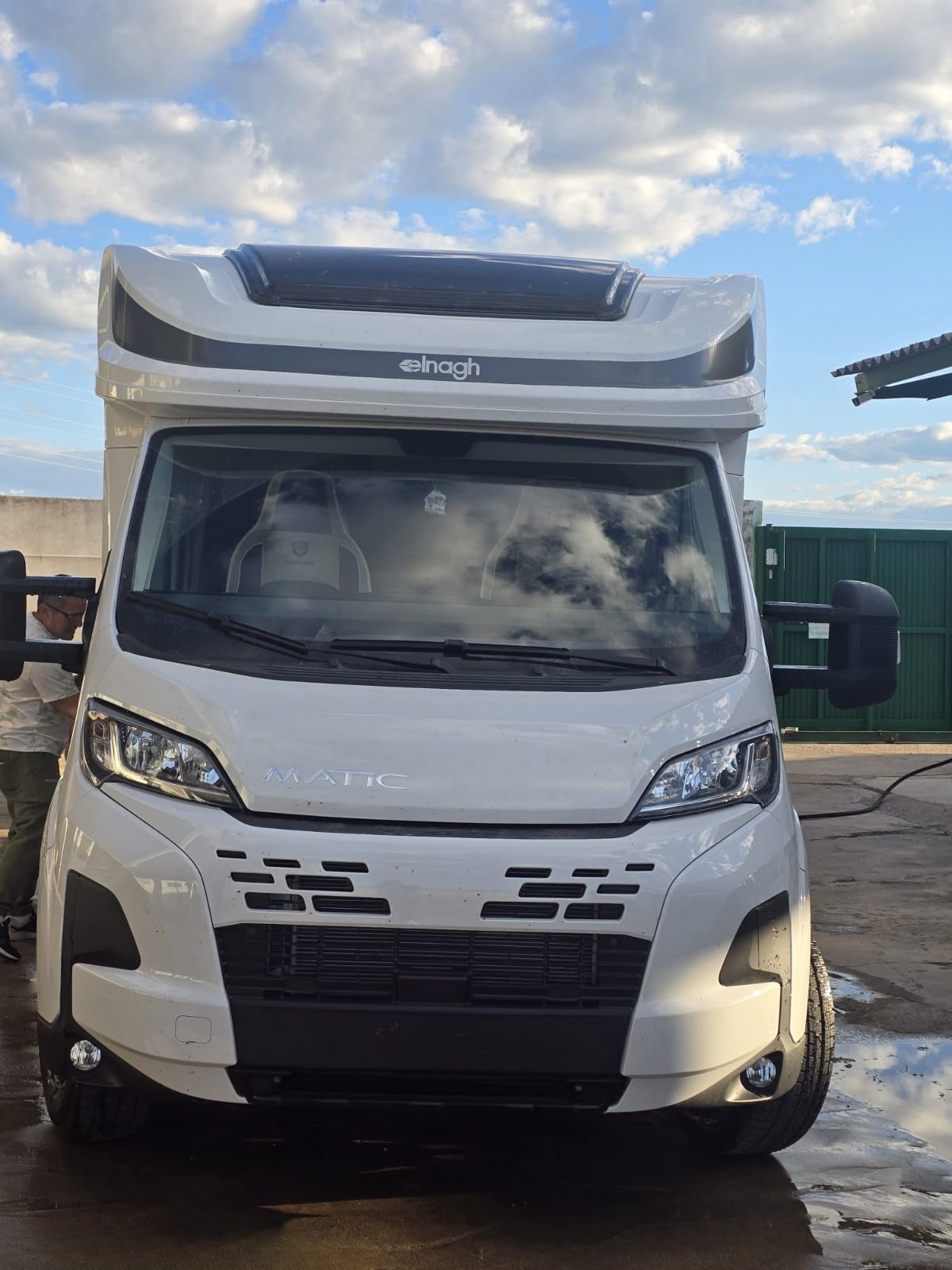 frontal-autocaravana